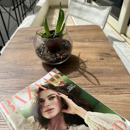 Kristi 2 Min To Sea Netflix & Espresso Station *