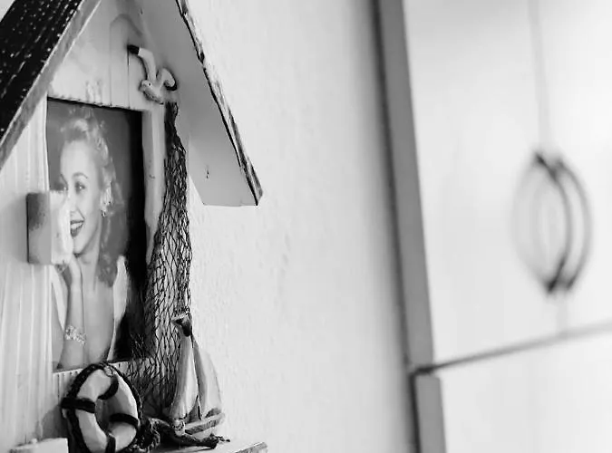 Kristi 2 Min To Sea Netflix & Espresso Station