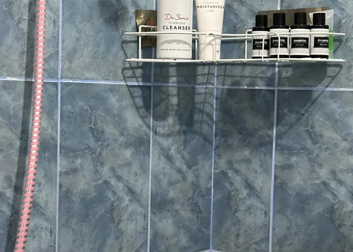 Kristi 2 Min To Sea Netflix & Espresso Station דירה